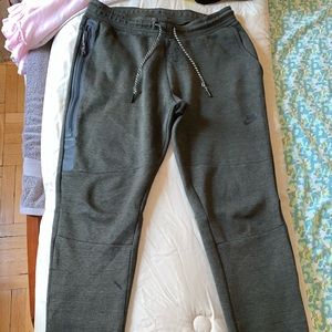 Nike Techpant (Olive Green) Size M